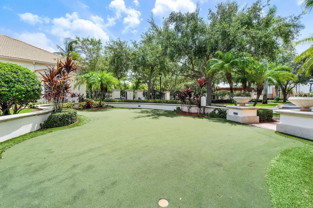 Active With Contract: $415,000 (3 beds, 2 baths, 1244 Square Feet)
