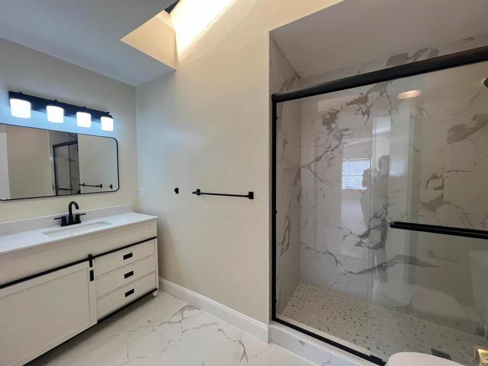 待售: $399,900 (2 贝兹, 2 浴室, 1147 平方英尺)