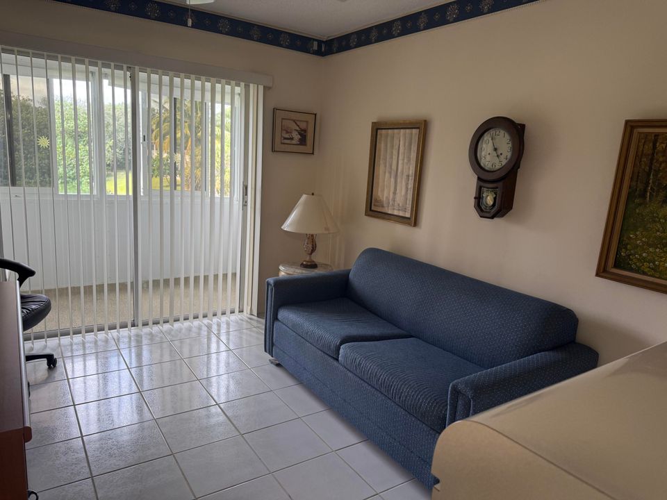 For Sale: $164,999 (2 beds, 1 baths, 795 Square Feet)