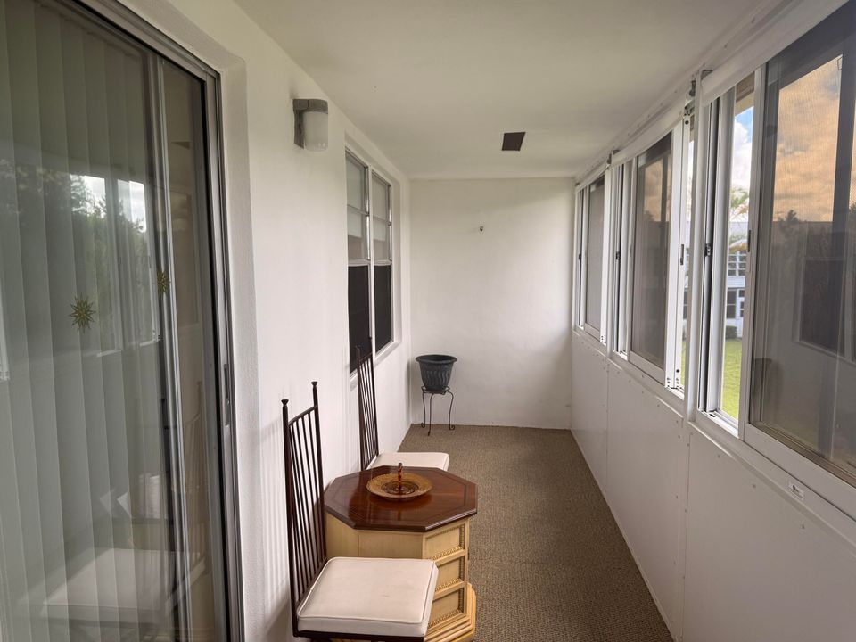 For Sale: $164,999 (2 beds, 1 baths, 795 Square Feet)