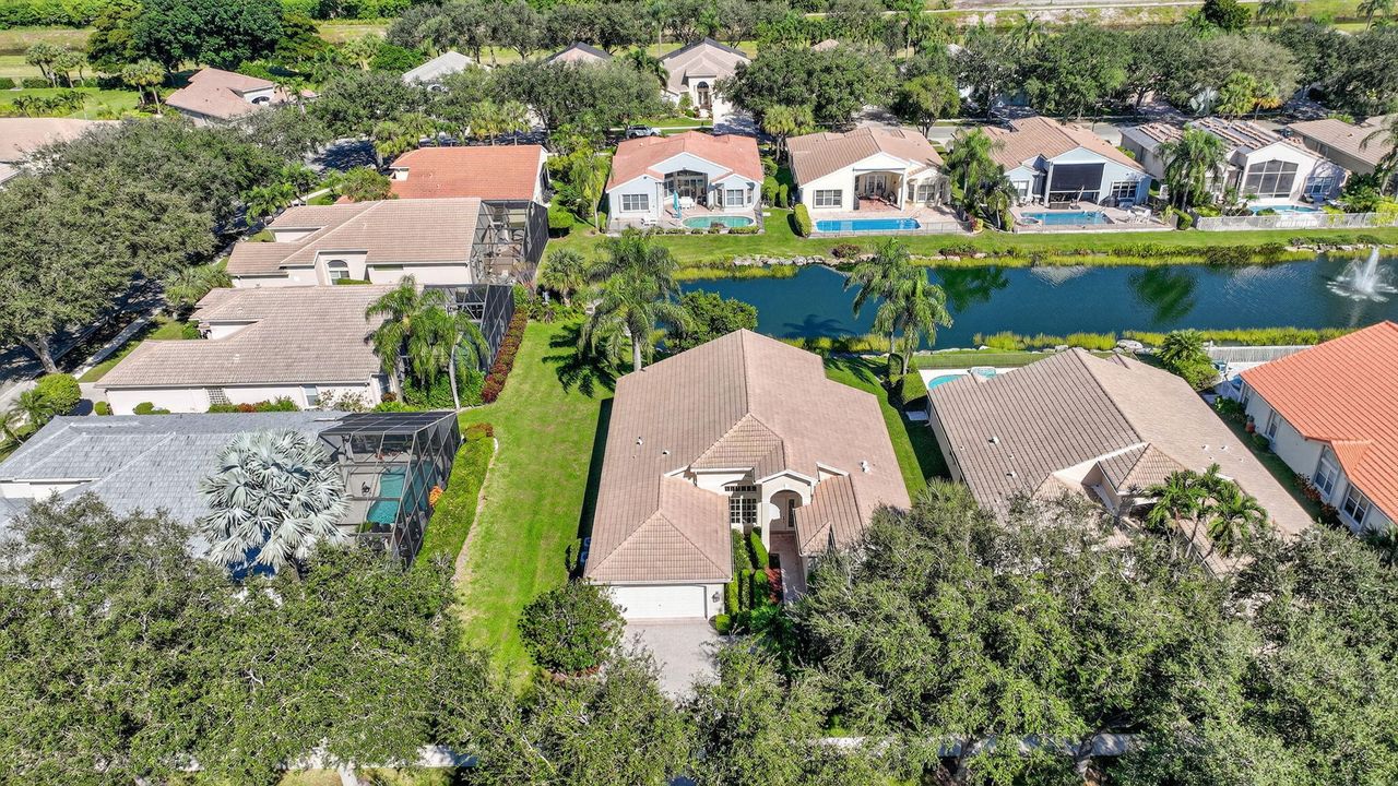 For Sale: $875,000 (3 beds, 2 baths, 2554 Square Feet)