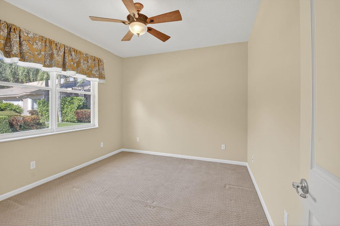 For Sale: $875,000 (3 beds, 2 baths, 2554 Square Feet)