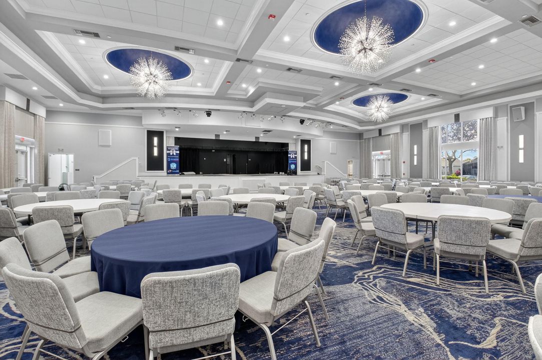 For Sale: $875,000 (3 beds, 2 baths, 2554 Square Feet)