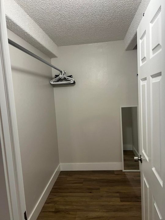 出租: $2,200 (2 贝兹, 2 浴室, 1155 平方英尺)