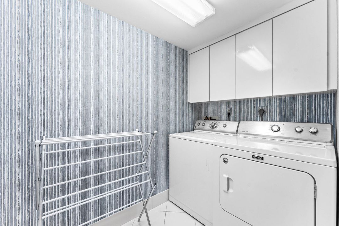 En Venta: $3,750,000 (3 camas, 3 baños, 2960 Pies cuadrados)