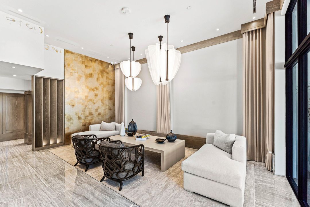 En Venta: $3,750,000 (3 camas, 3 baños, 2960 Pies cuadrados)