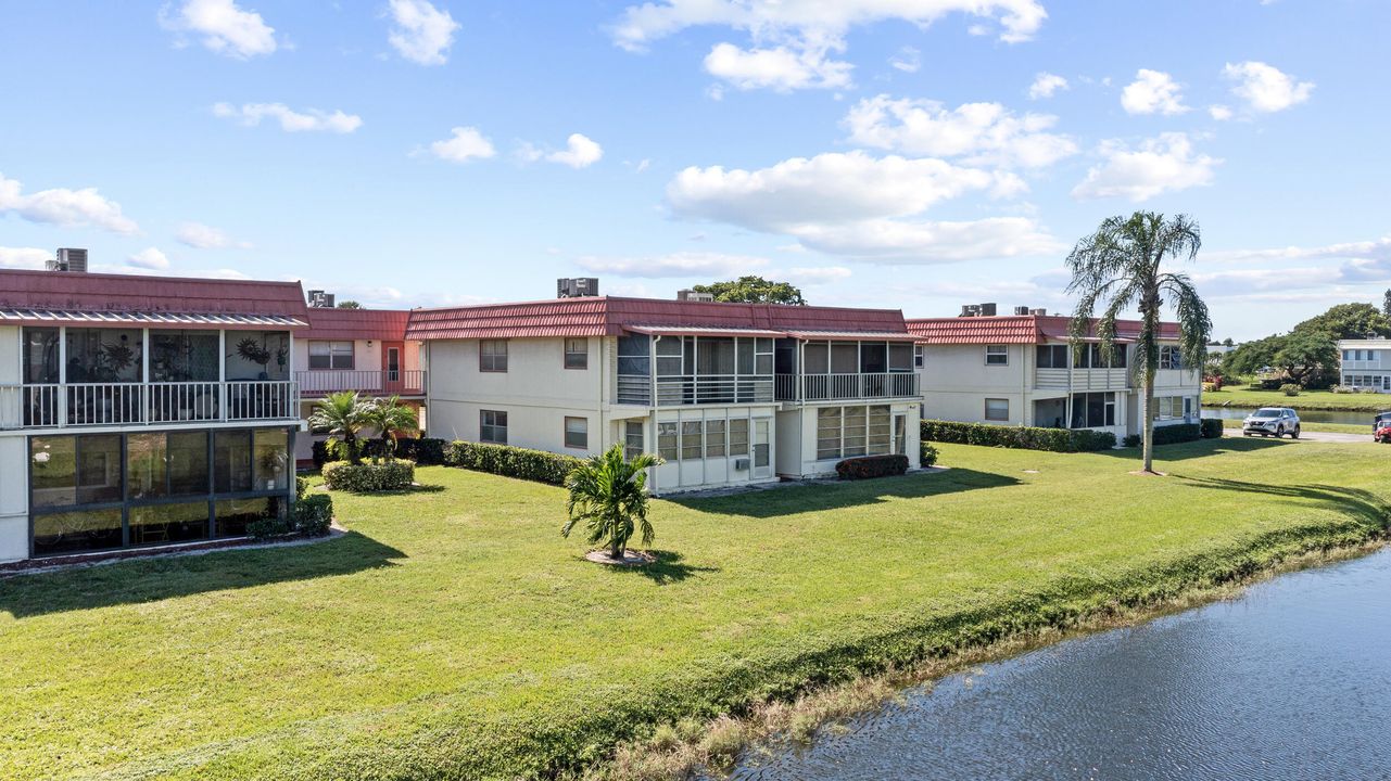 待售: $74,900 (1 贝兹, 1 浴室, 720 平方英尺)