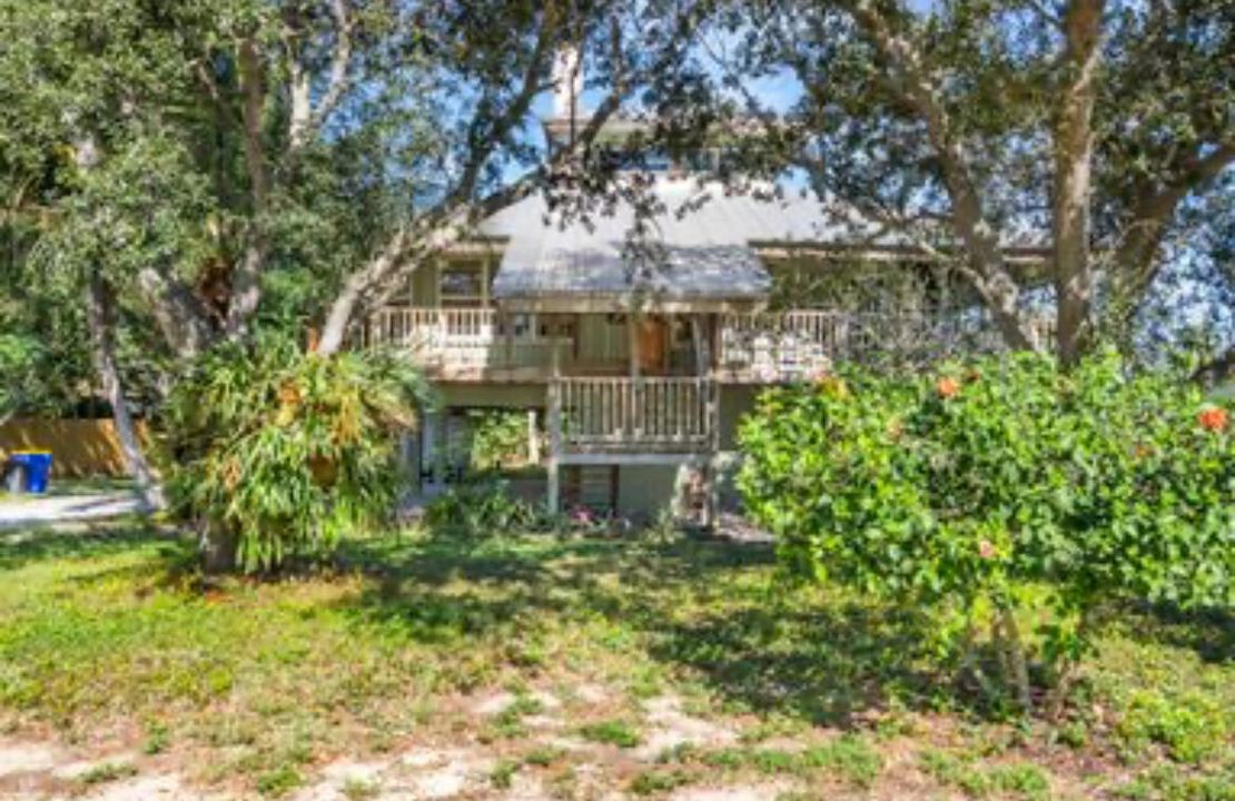 Activo con contrato: $558,000 (4 camas, 3 baños, 1669 Pies cuadrados)