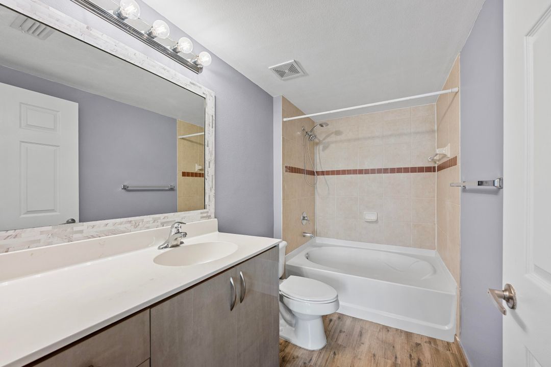 For Rent: $2,100 (2 beds, 2 baths, 1058 Square Feet)