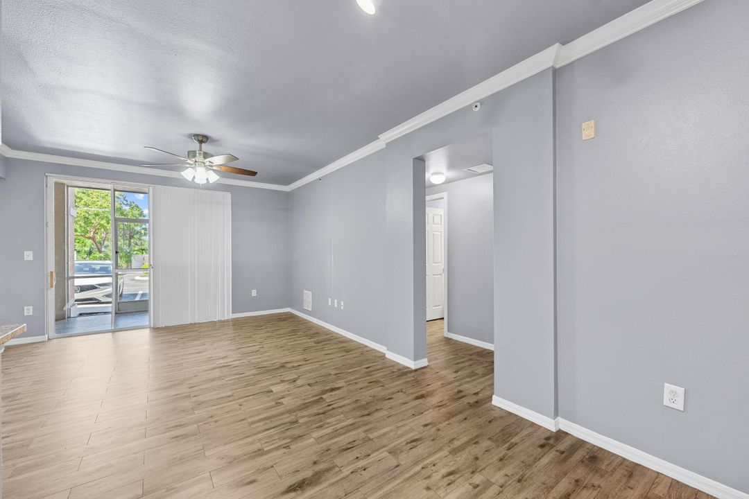 For Rent: $2,100 (2 beds, 2 baths, 1058 Square Feet)