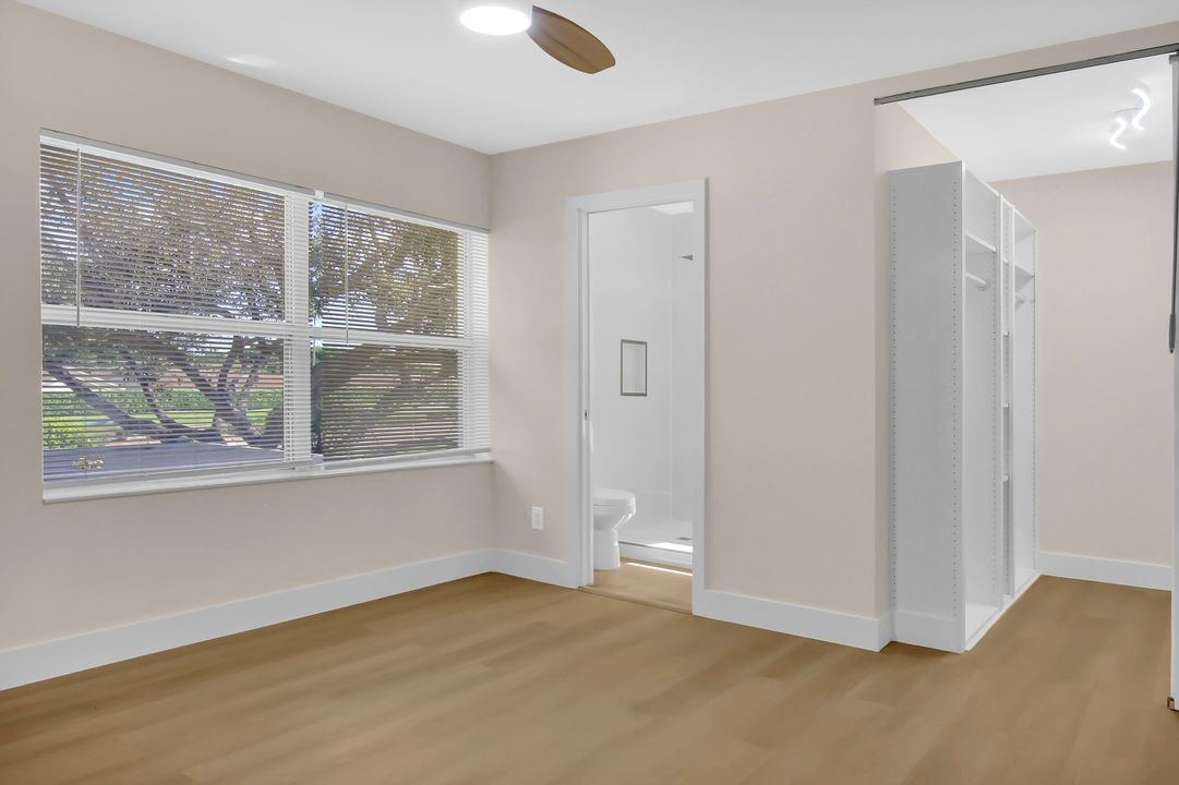 For Sale: $349,999 (2 beds, 2 baths, 1374 Square Feet)