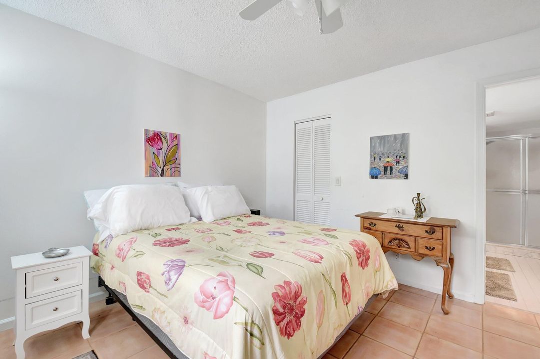 For Sale: $175,000 (2 beds, 2 baths, 1252 Square Feet)