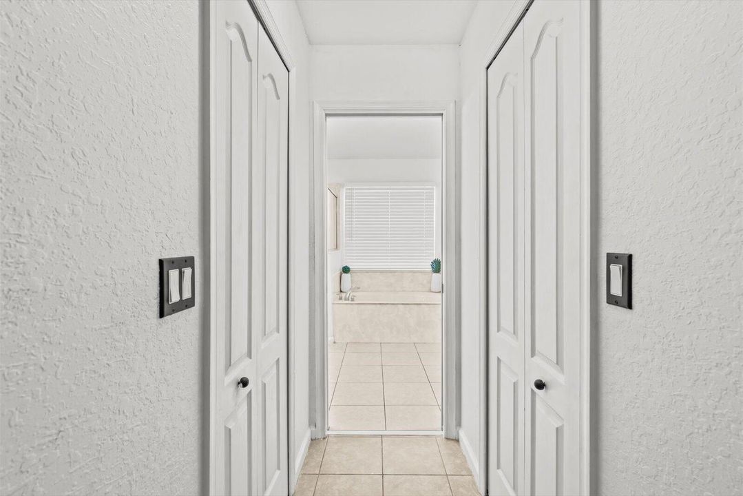 Activo con contrato: $395,000 (3 camas, 2 baños, 1701 Pies cuadrados)