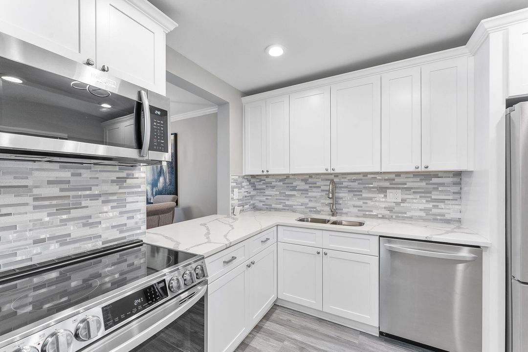 待售: $139,000 (1 贝兹, 1 浴室, 753 平方英尺)