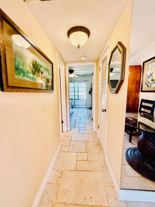 For Rent: $1,400 (1 beds, 1 baths, 570 Square Feet)