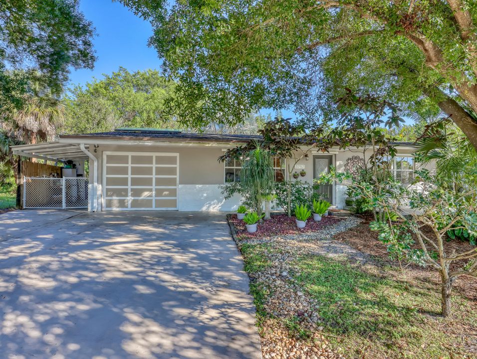 Под контрактом: $499,000 (3 спален, 2 ванн, 1672 Квадратных фут)