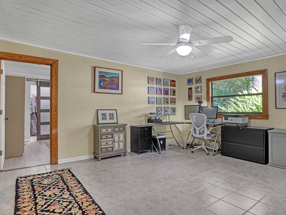 Под контрактом: $499,000 (3 спален, 2 ванн, 1672 Квадратных фут)