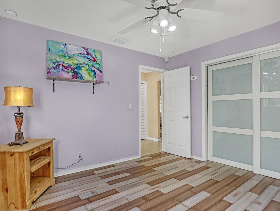 Под контрактом: $499,000 (3 спален, 2 ванн, 1672 Квадратных фут)