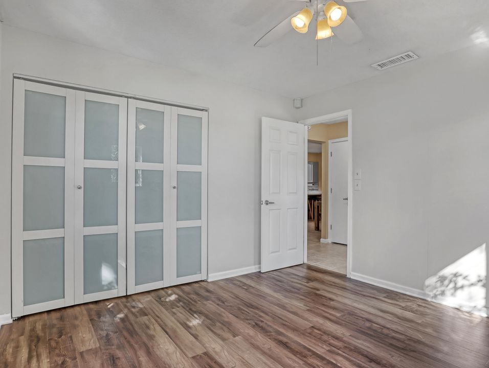 Под контрактом: $499,000 (3 спален, 2 ванн, 1672 Квадратных фут)