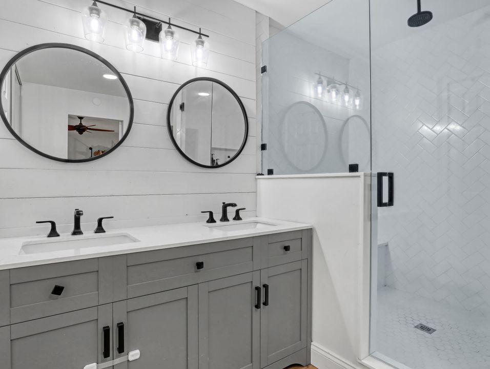 For Sale: $445,000 (2 beds, 2 baths, 1596 Square Feet)