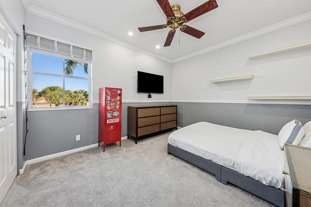 待售: $1,299,999 (5 贝兹, 3 浴室, 3788 平方英尺)