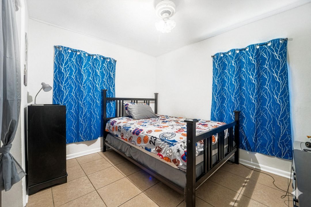 En Venta: $239,000 (3 camas, 1 baños, 1113 Pies cuadrados)