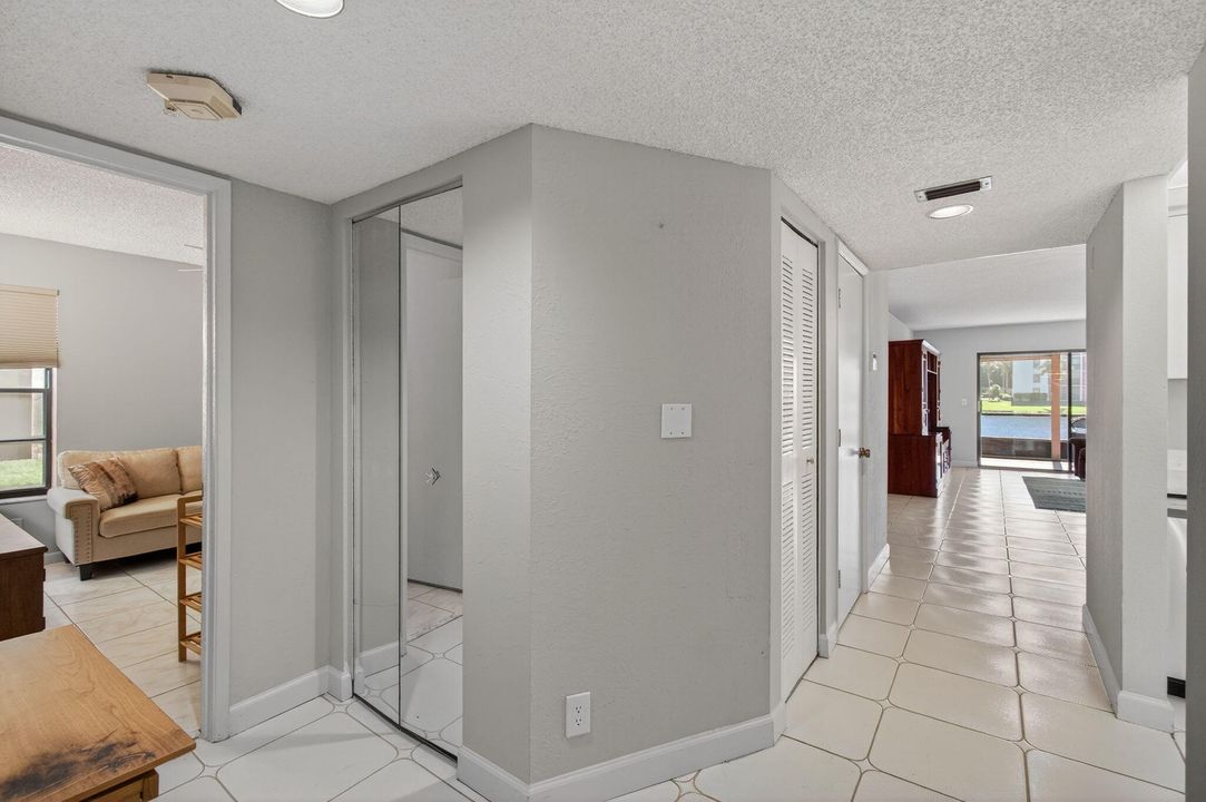 For Rent: $2,000 (2 beds, 2 baths, 1220 Square Feet)