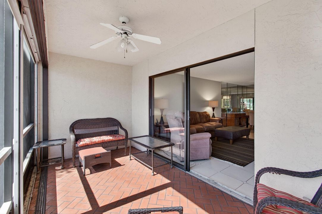 For Rent: $2,000 (2 beds, 2 baths, 1220 Square Feet)