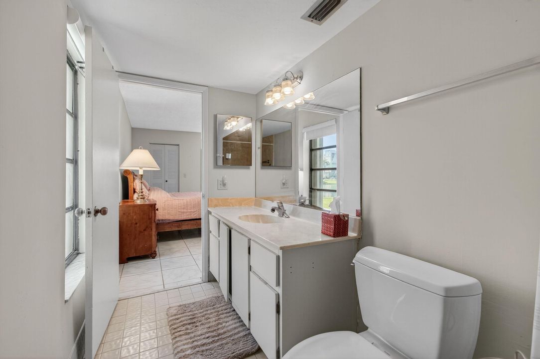 For Rent: $2,000 (2 beds, 2 baths, 1220 Square Feet)