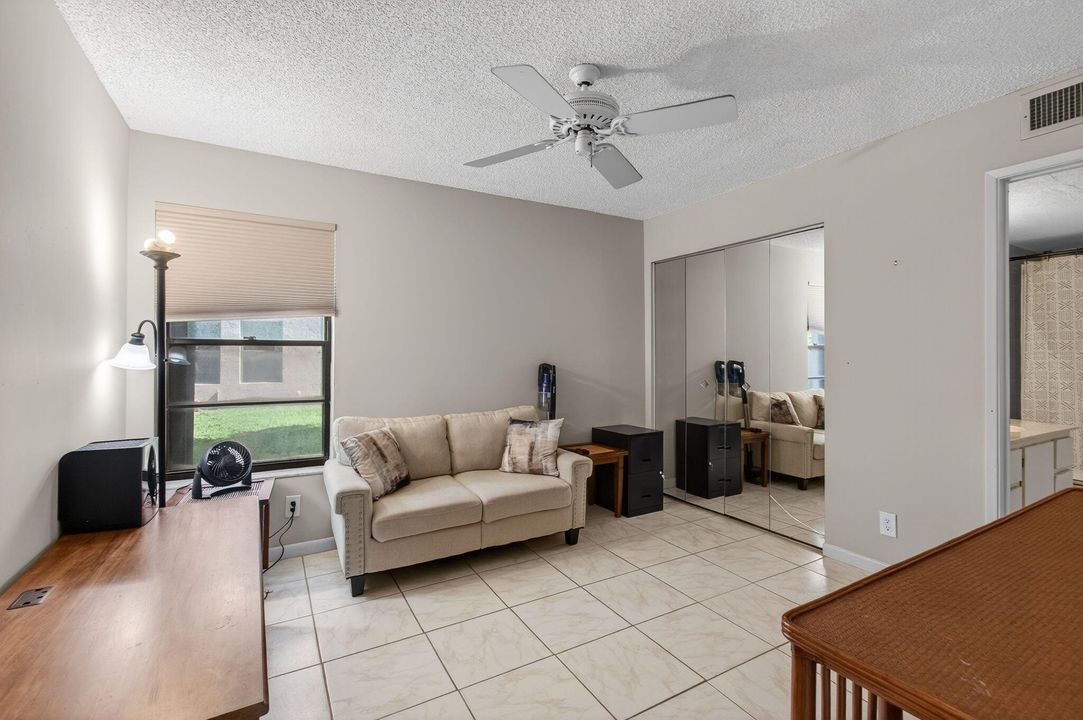 For Rent: $2,000 (2 beds, 2 baths, 1220 Square Feet)