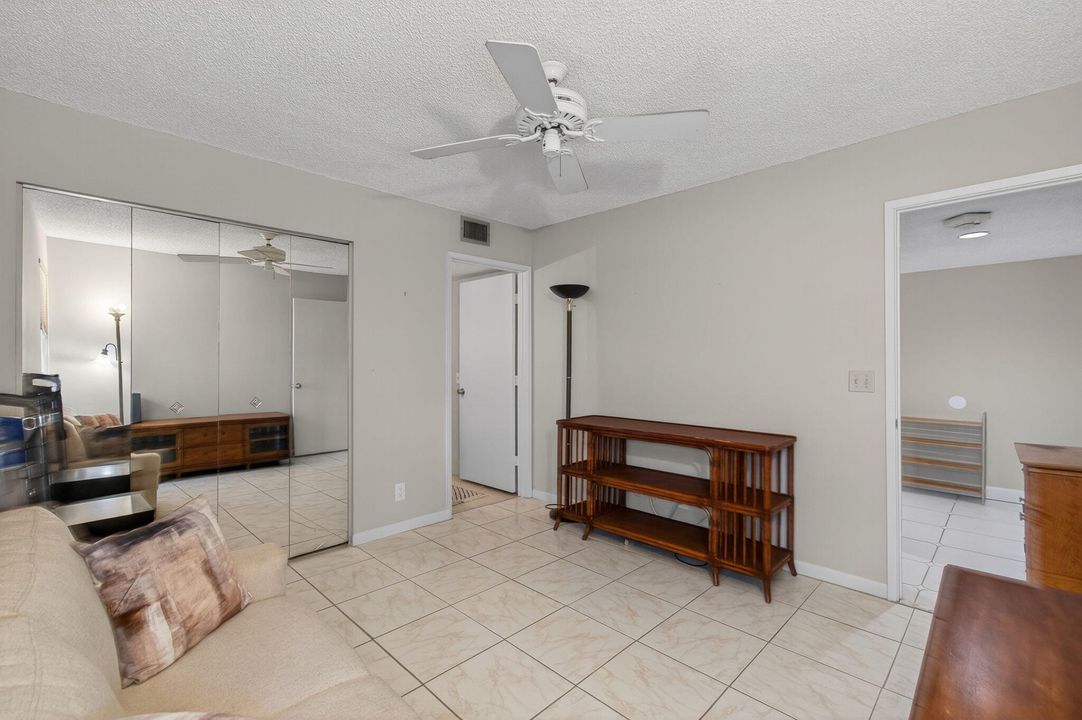 For Rent: $2,000 (2 beds, 2 baths, 1220 Square Feet)