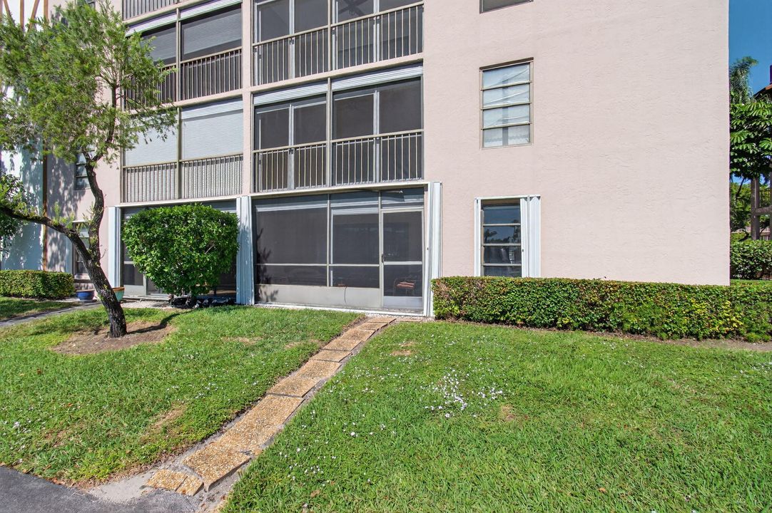 For Rent: $2,000 (2 beds, 2 baths, 1220 Square Feet)