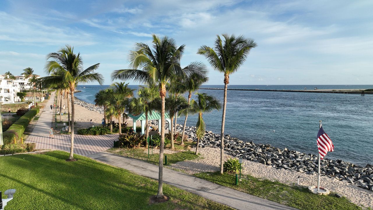 En Venta: $2,800,000 (3 camas, 3 baños, 2605 Pies cuadrados)