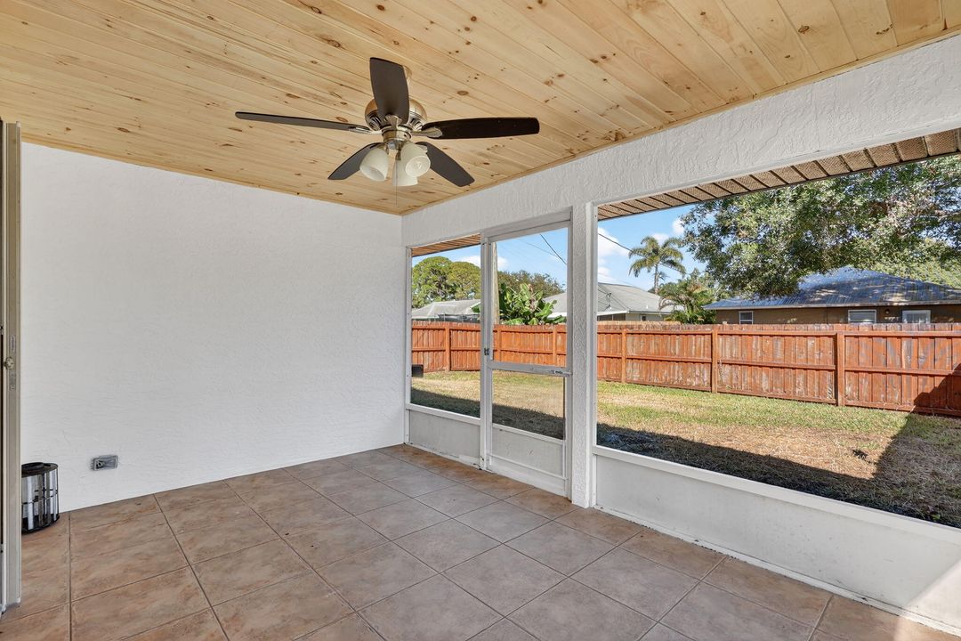 Active With Contract: $289,900 (3 beds, 2 baths, 1355 Square Feet)
