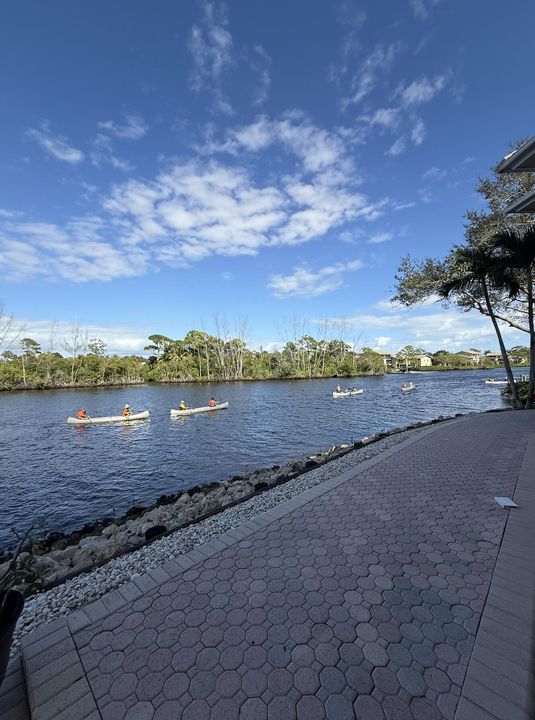 На продажу: $6,750,000 (4 спален, 4 ванн, 5685 Квадратных фут)