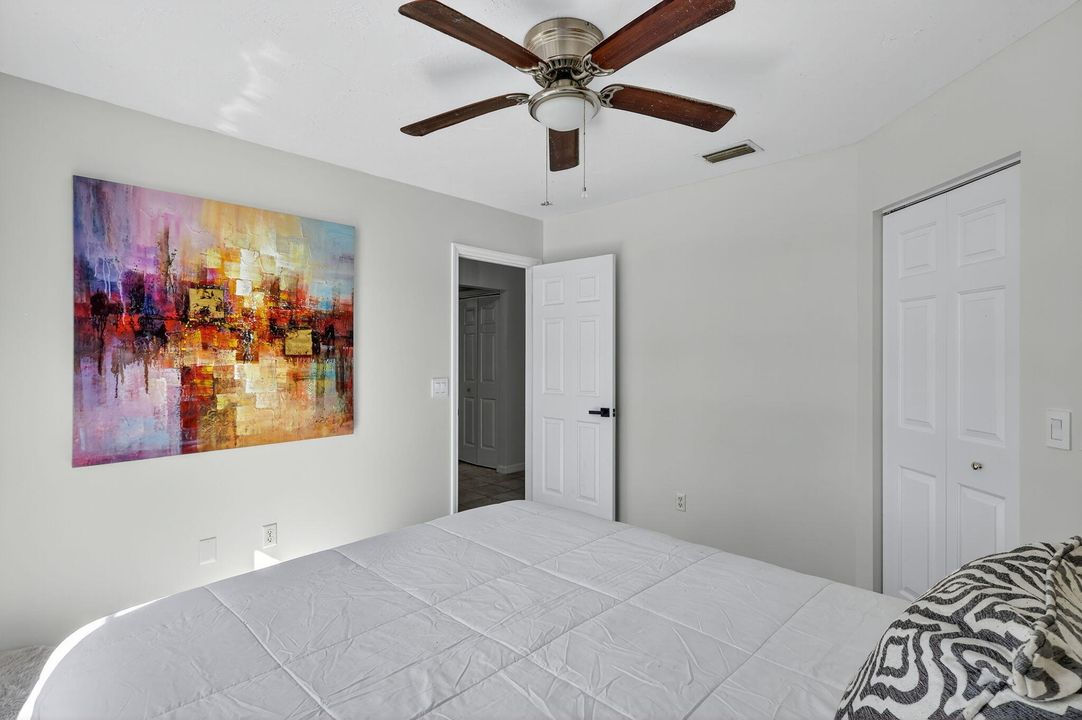 Active With Contract: $289,900 (3 beds, 2 baths, 1355 Square Feet)