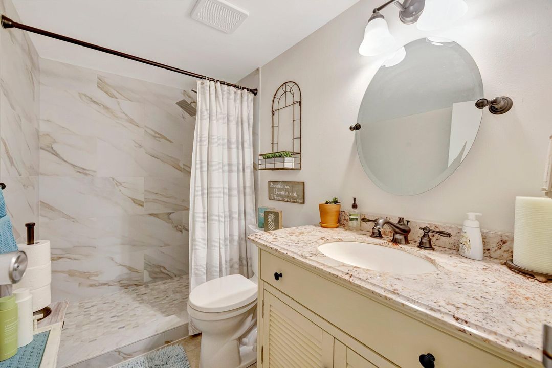 На продажу: $219,900 (2 спален, 2 ванн, 1134 Квадратных фут)