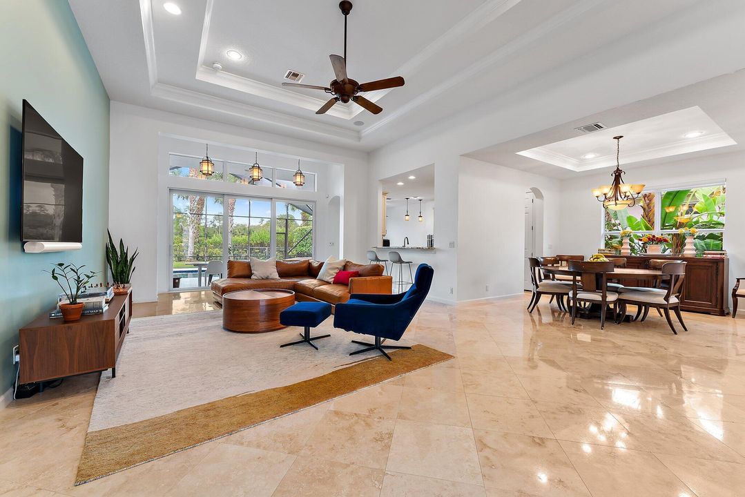 En Venta: $1,775,000 (3 camas, 2 baños, 2621 Pies cuadrados)