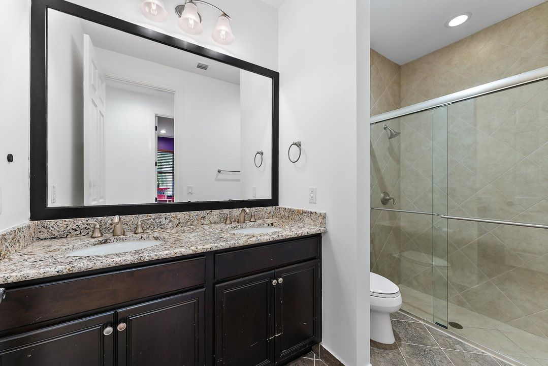 En Venta: $1,775,000 (3 camas, 2 baños, 2621 Pies cuadrados)