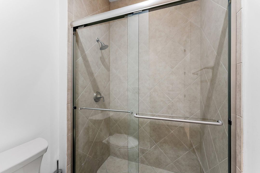 En Venta: $1,775,000 (3 camas, 2 baños, 2621 Pies cuadrados)