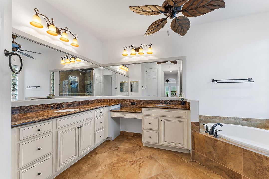 En Venta: $1,775,000 (3 camas, 2 baños, 2621 Pies cuadrados)