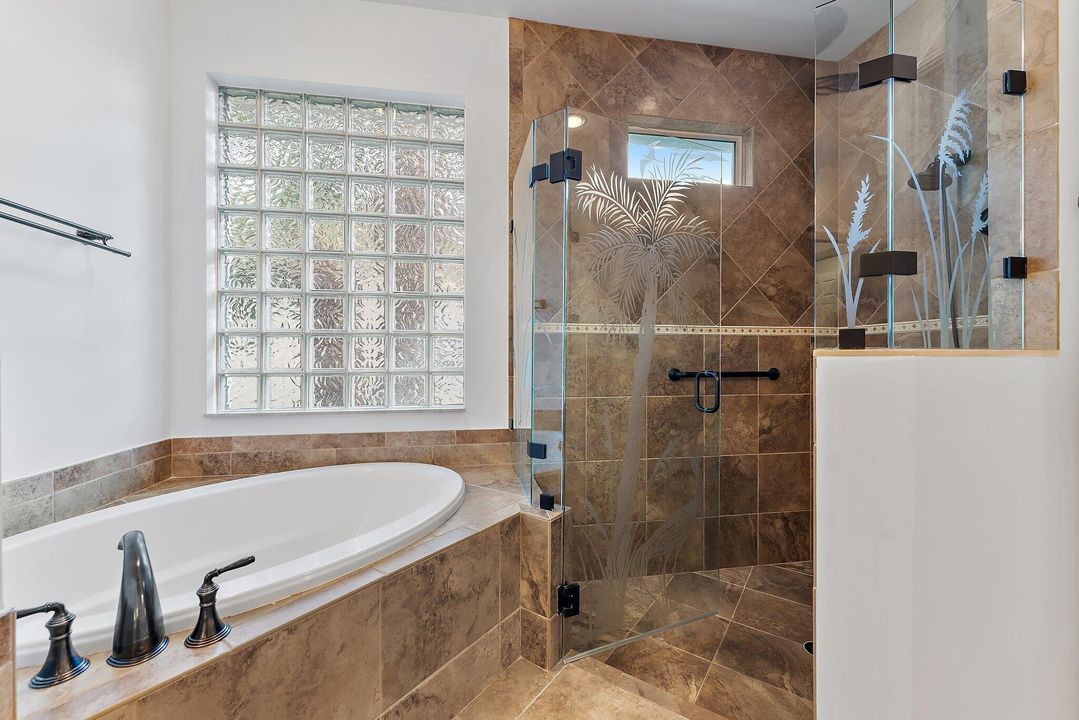 En Venta: $1,775,000 (3 camas, 2 baños, 2621 Pies cuadrados)