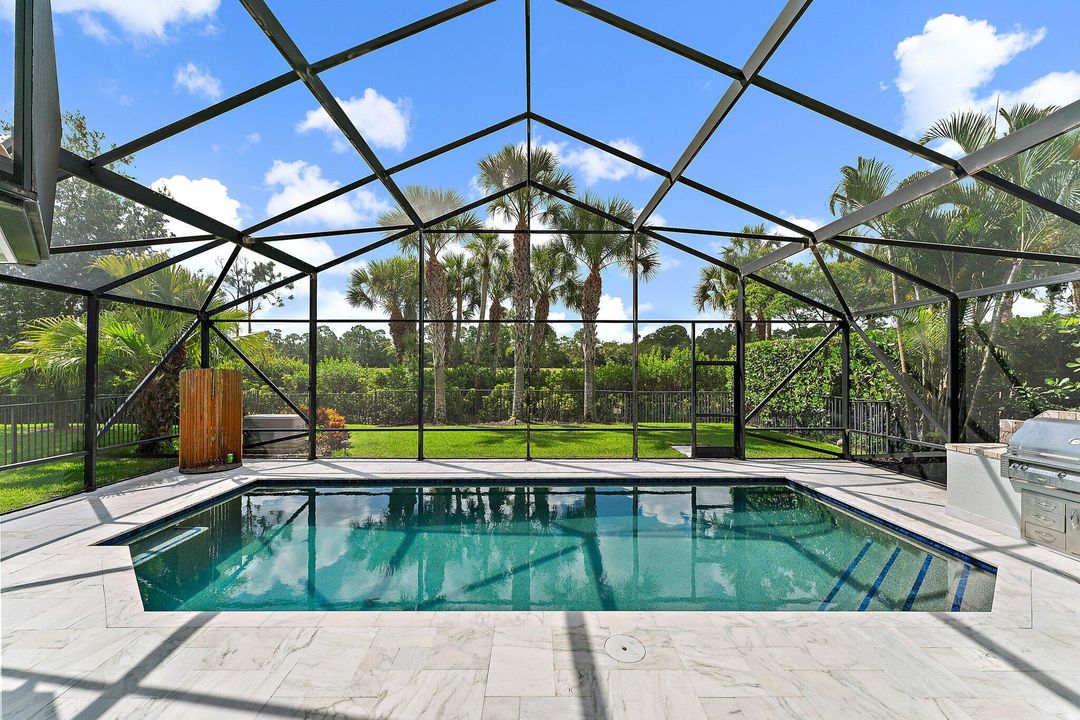 En Venta: $1,775,000 (3 camas, 2 baños, 2621 Pies cuadrados)