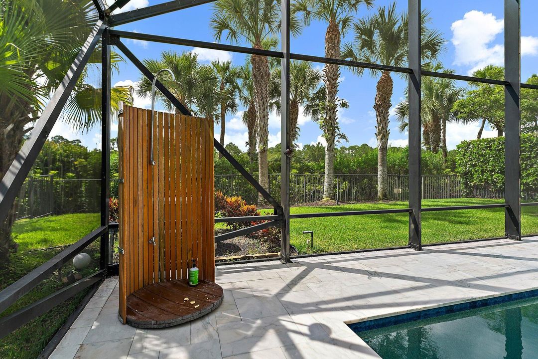 En Venta: $1,775,000 (3 camas, 2 baños, 2621 Pies cuadrados)