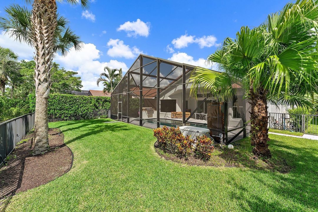 En Venta: $1,775,000 (3 camas, 2 baños, 2621 Pies cuadrados)