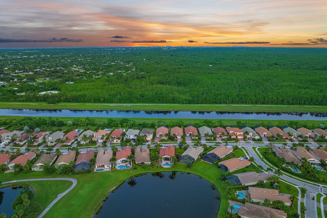 En Venta: $1,775,000 (3 camas, 2 baños, 2621 Pies cuadrados)