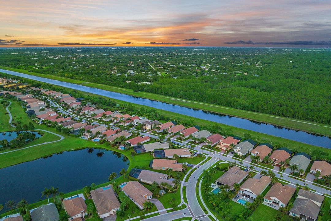 En Venta: $1,775,000 (3 camas, 2 baños, 2621 Pies cuadrados)