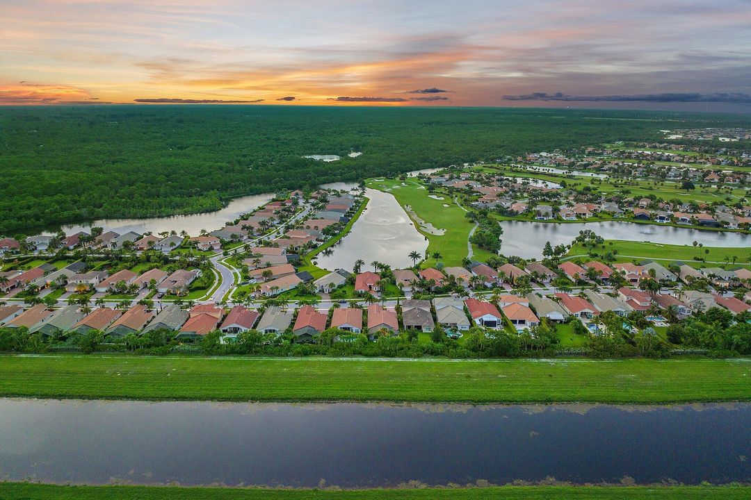 En Venta: $1,775,000 (3 camas, 2 baños, 2621 Pies cuadrados)