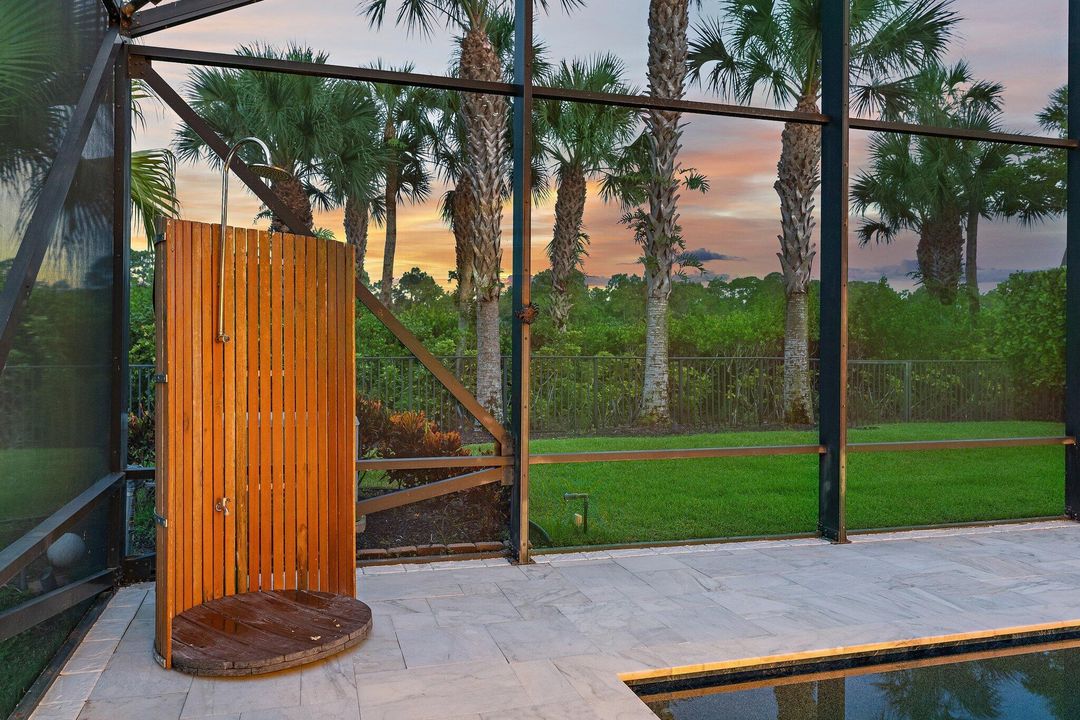 En Venta: $1,775,000 (3 camas, 2 baños, 2621 Pies cuadrados)