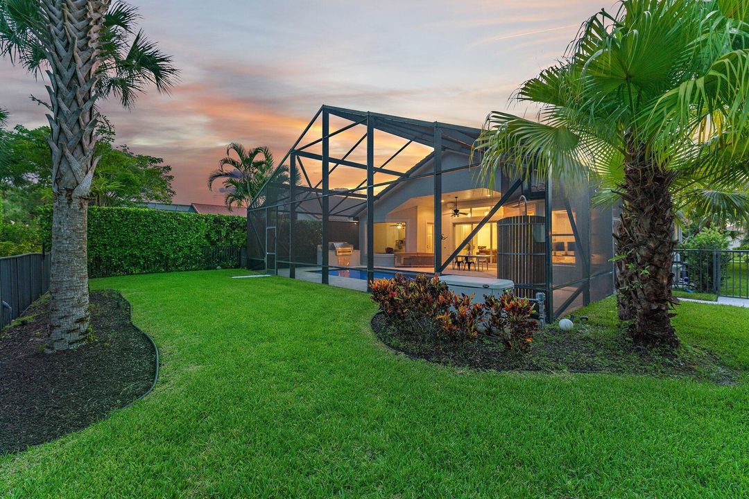 En Venta: $1,775,000 (3 camas, 2 baños, 2621 Pies cuadrados)